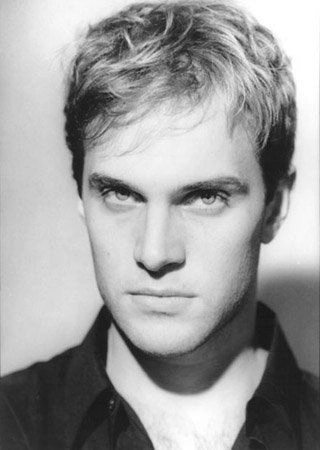 Daniel Lapaine Age